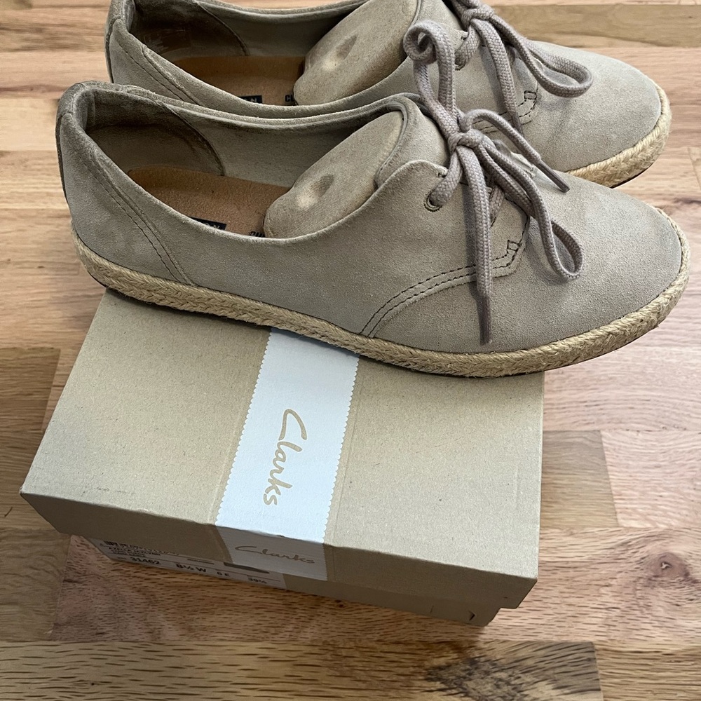 Clarks Women's Beige Espadrilles